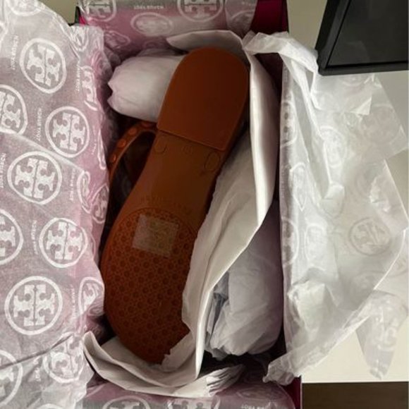 Tory Burch Women's Studded Jelly Thong Sandals - Picture 13 of 17